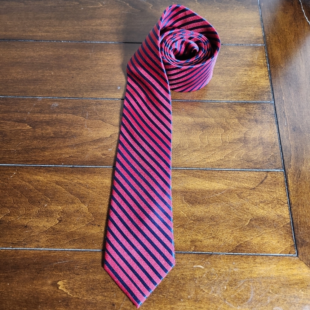 Nautica Repp Tie Silk Blend Red and Blue Striped Tie